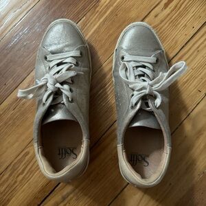 Sofft Sneakers Metallic Gold